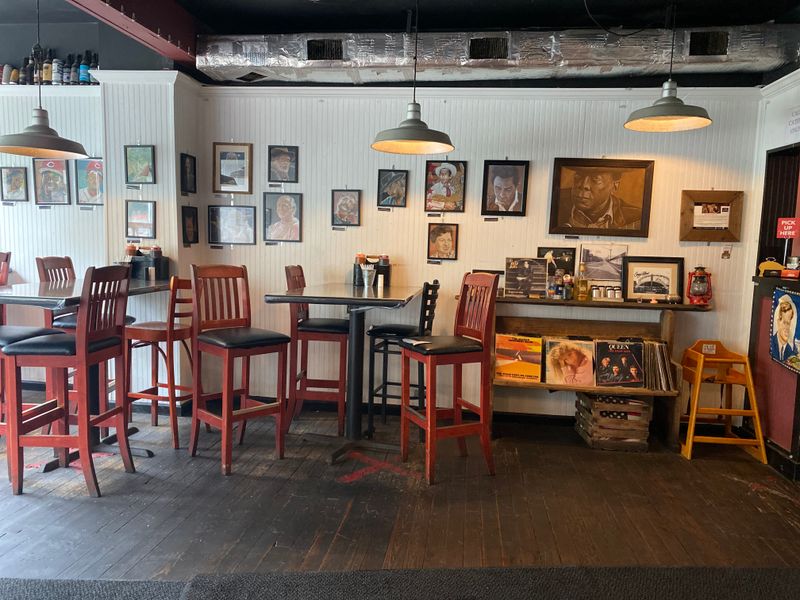 10 Classic Ohio Restaurants That Prove Great Food Doesn't Cost A Fortune - Decor Hint Eli’s BBQ