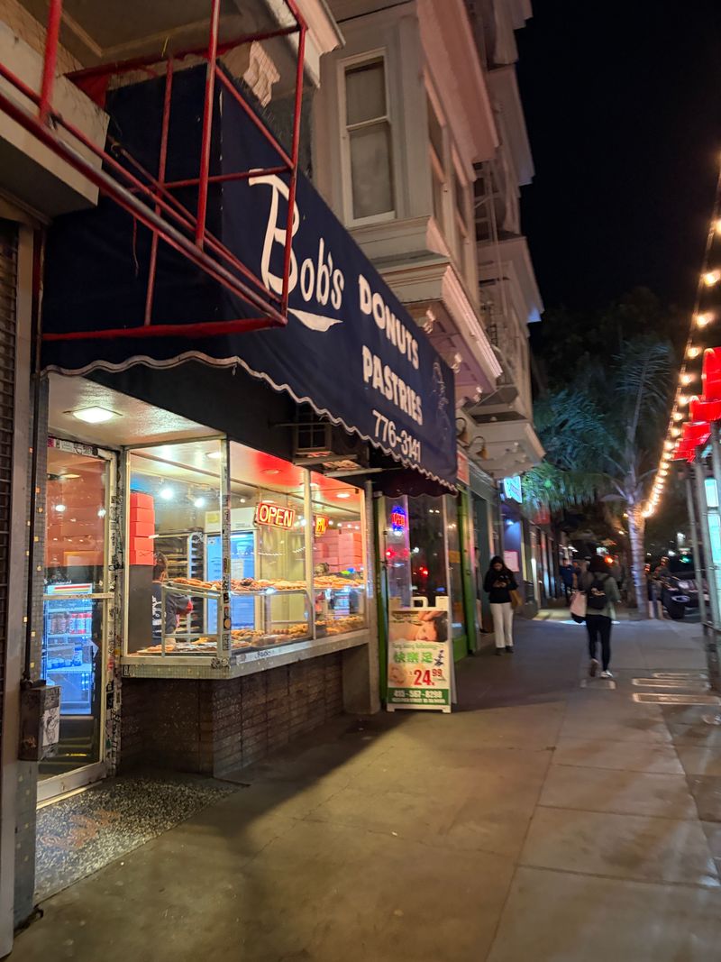Bob's Donuts & Pastry Shop (San Francisco)