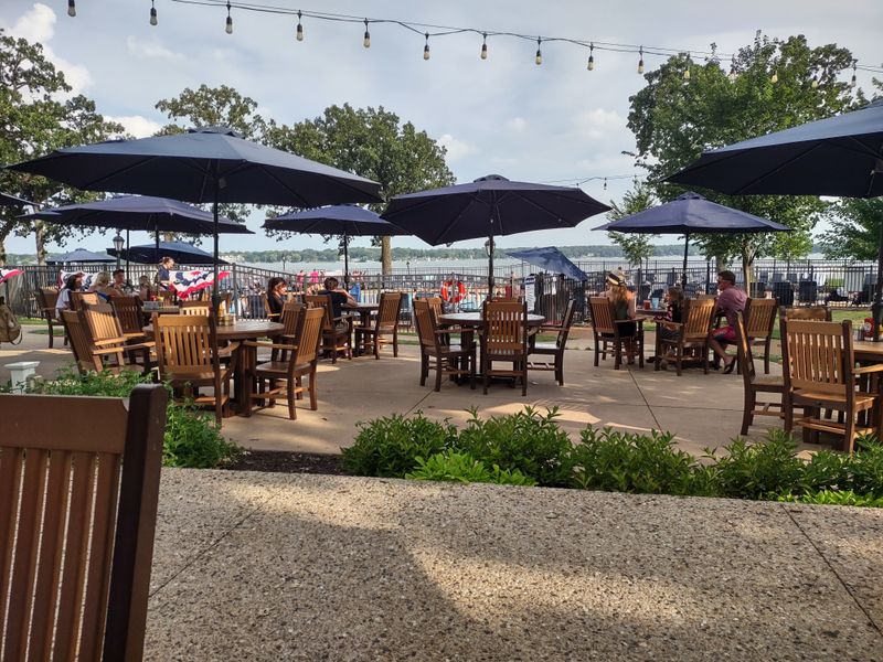 Lake Lawn Resort - The Lookout