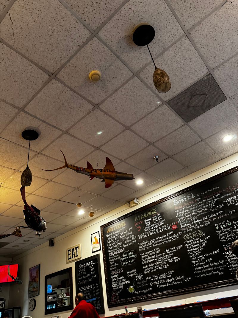 Nautical Decor That Transports You To The Coast