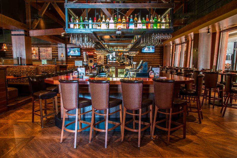 17 California Restaurants With Portions So Big You'll Need A To-Go Box - Decor Hint Claim Jumper Restaurant & Saloon