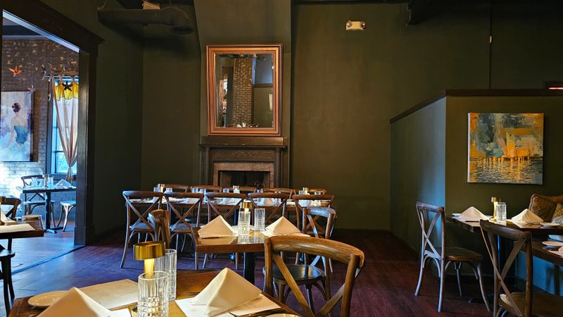 Outdoor Seating Under Savannah's Famous Trees