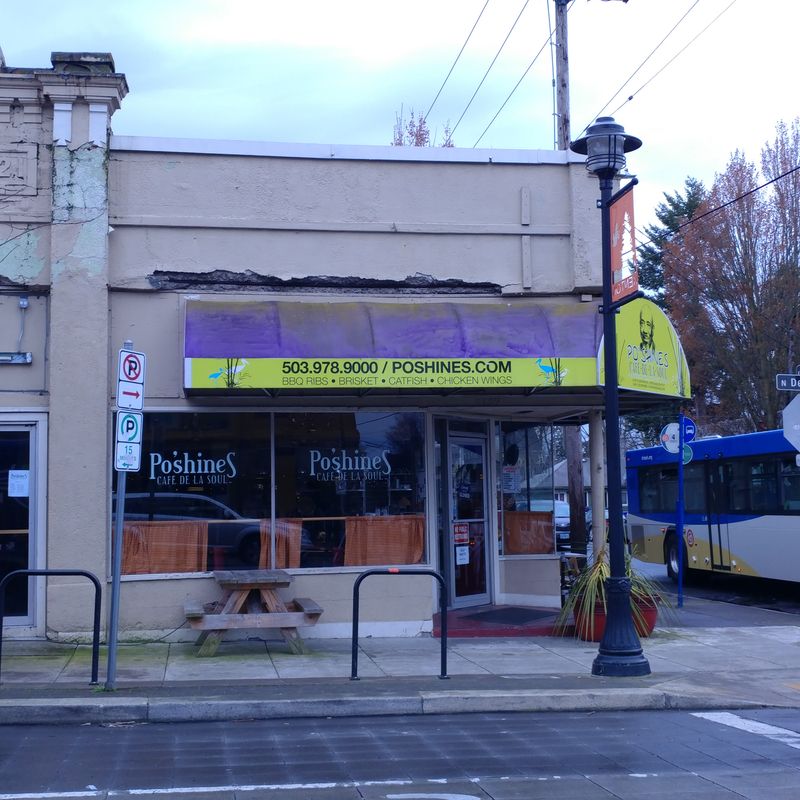 Po’Shines Cafe De La Soul