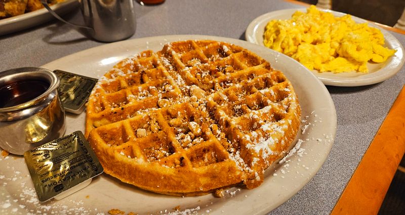 10 Vermont Pancake Houses Worth Waking Up Early For - Decor Hint Johnny Boys Pancake House