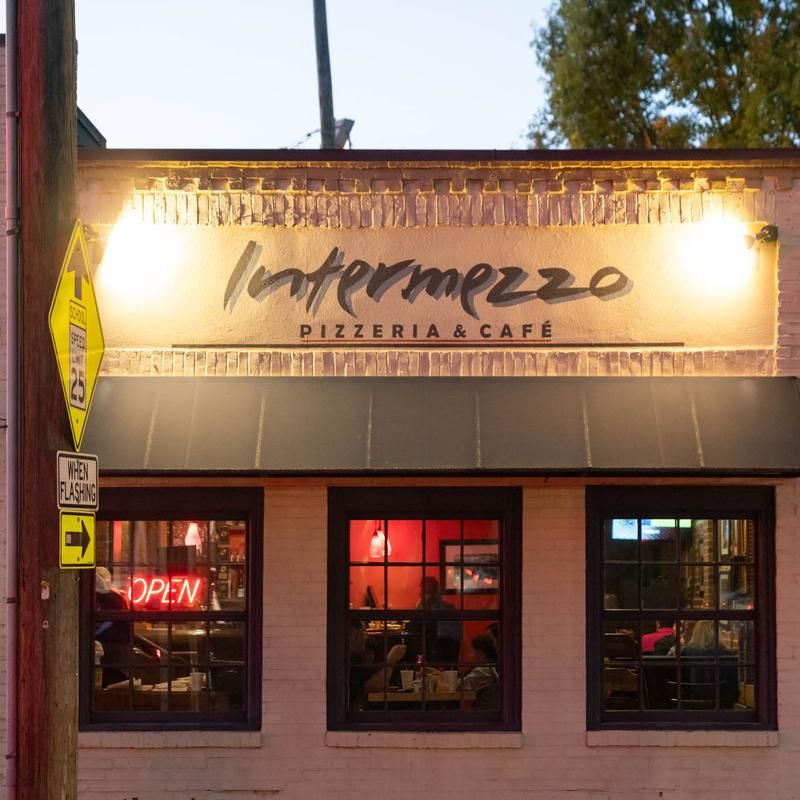 Cozy Georgia Restaurants That Feel Just Right On A Rainy Day - Decor Hint Café Intermezzo