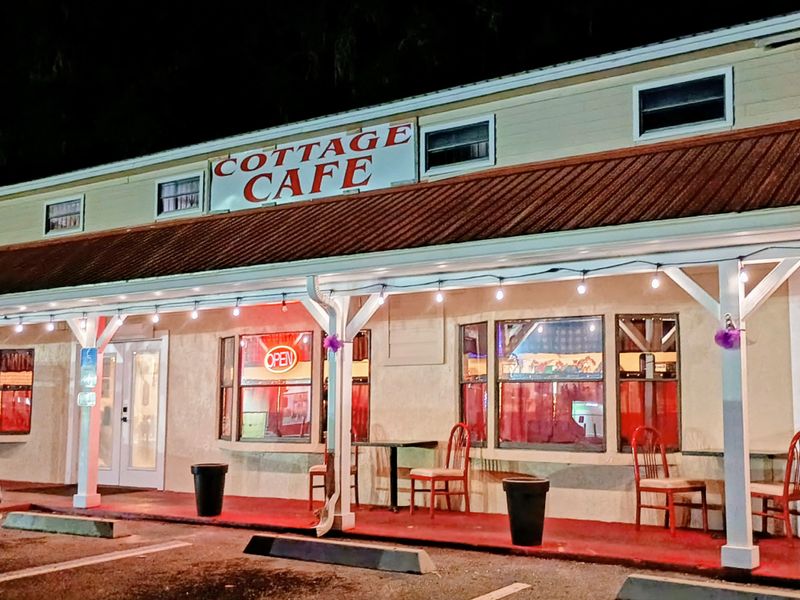 Cottage Café