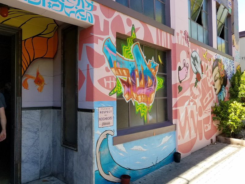 18 California Bars Where The Food Is As Good As The Drinks - Decor Hint Trick Dog