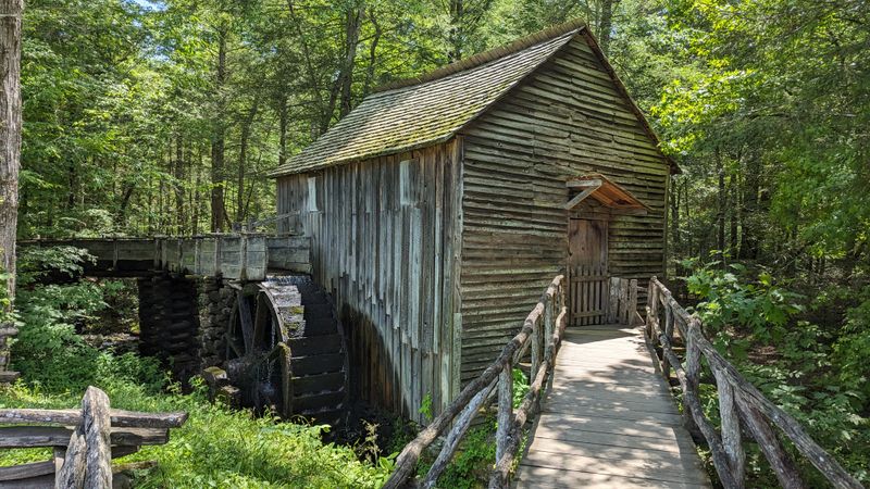 This North Carolina Ghost Town Is A Chilling Step Back In Time - Decor Hint The Park That Took Everything - Decor Hint