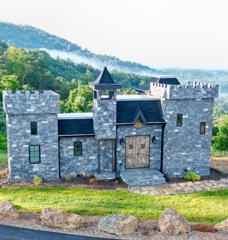 Wizard's Hollow Enchants With Castle Turrets