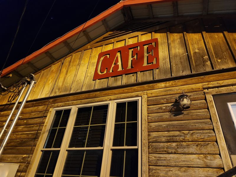 15 Georgia Restaurants Where The Comfort Food Matters More Than The Decor - Decor Hint The Whistle Stop Cafe