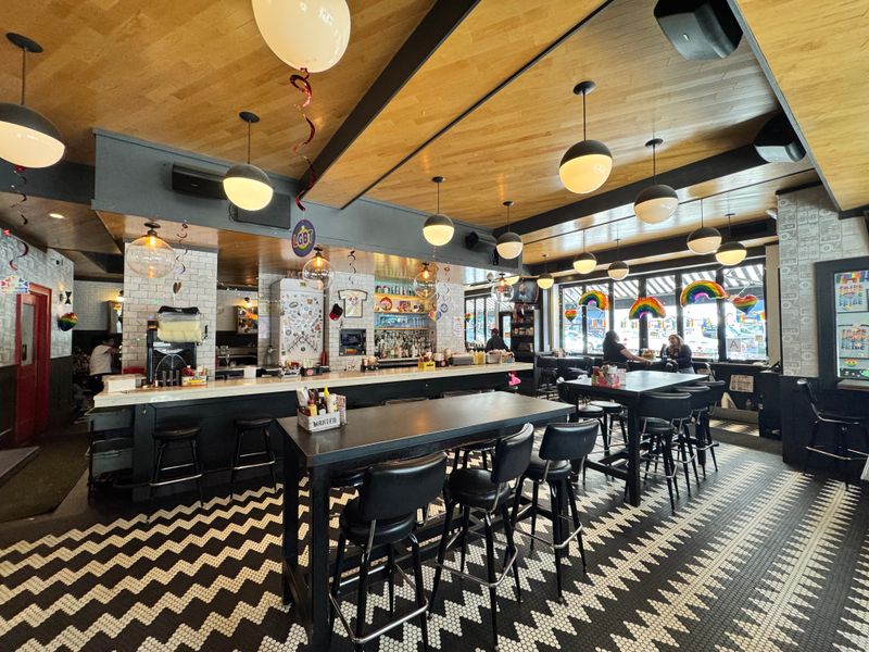 Mom's Kitchen and Bar