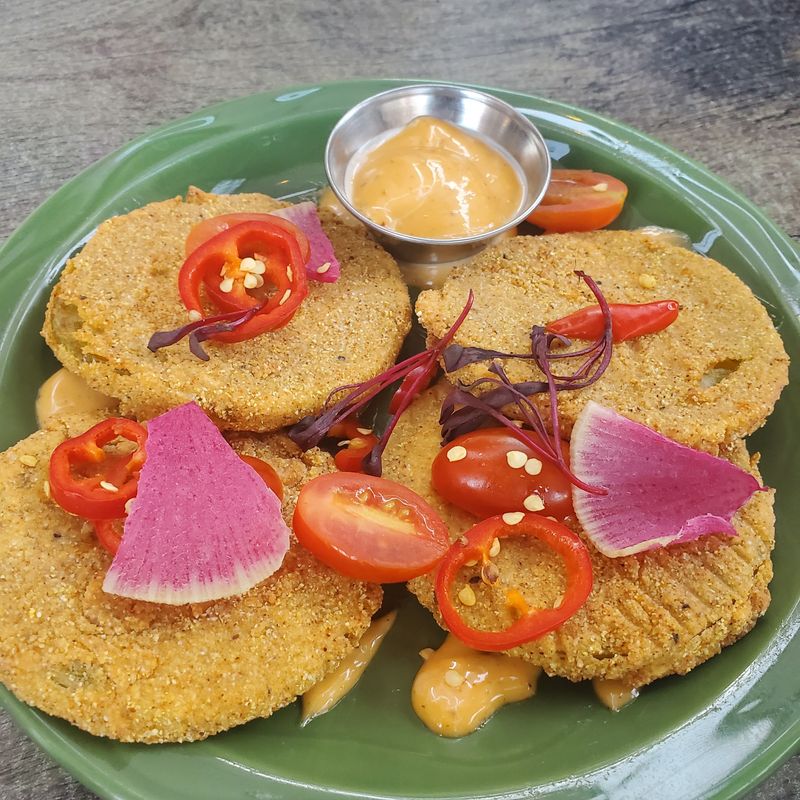 These 14 Low-Key California Soul Food Spots Feel Like Home Cooking Done Right - Decor Hint Fixins Soul Kitchen (Los Angeles / Sacramento)