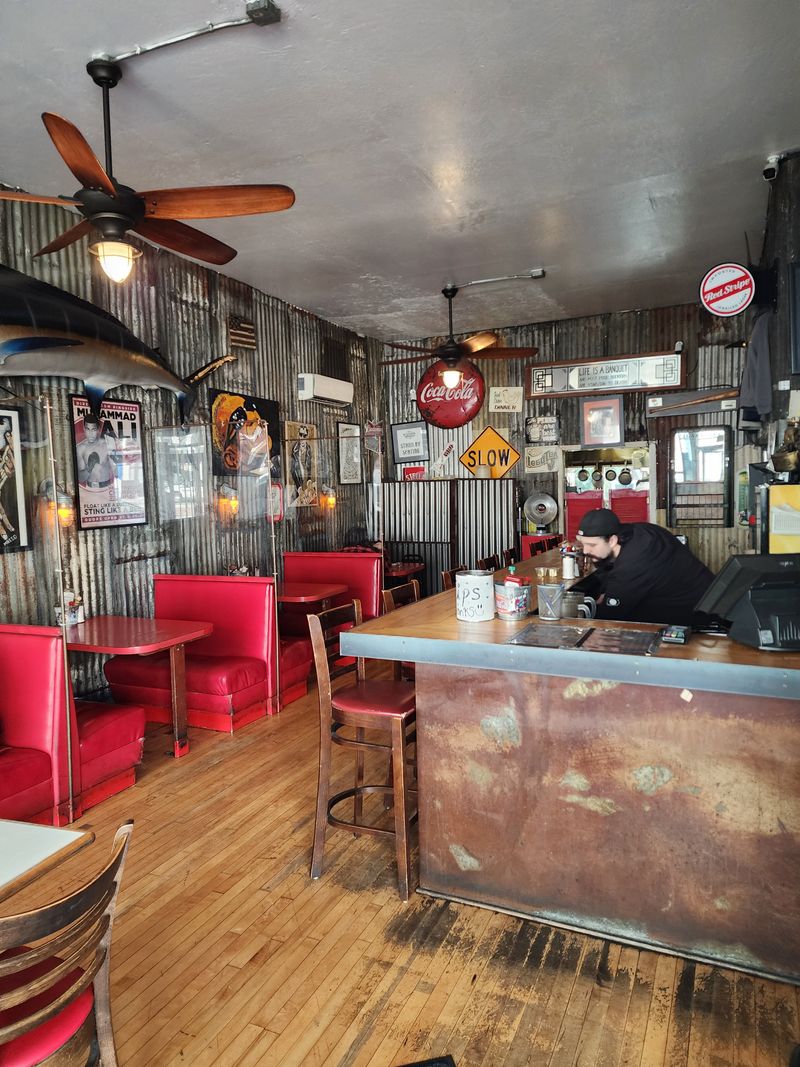 17 California Soul Food Restaurants Locals Wish They Could Keep Secret - Decor Hint Hard Knox Cafe