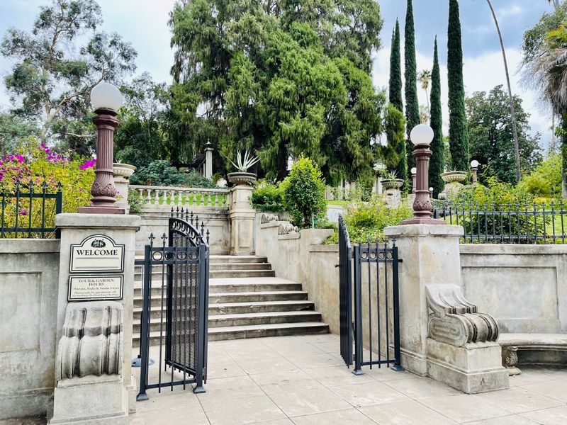 A Gift To The People Of Redlands