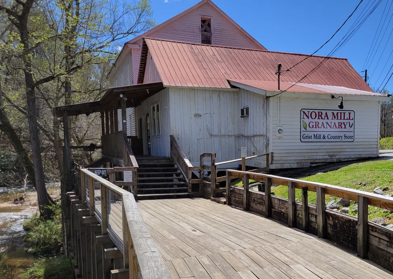 This Old-Fashioned Georgia Grist Mill Is A Delicious Step Straight Back Into The 1870s - Decor Hint Authentic 19th Century Architecture