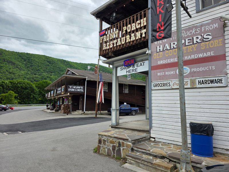 11 Places In West Virginia Serving The State's Best Tenderloin Sandwiches - Decor Hint Harpers Old Country Store
