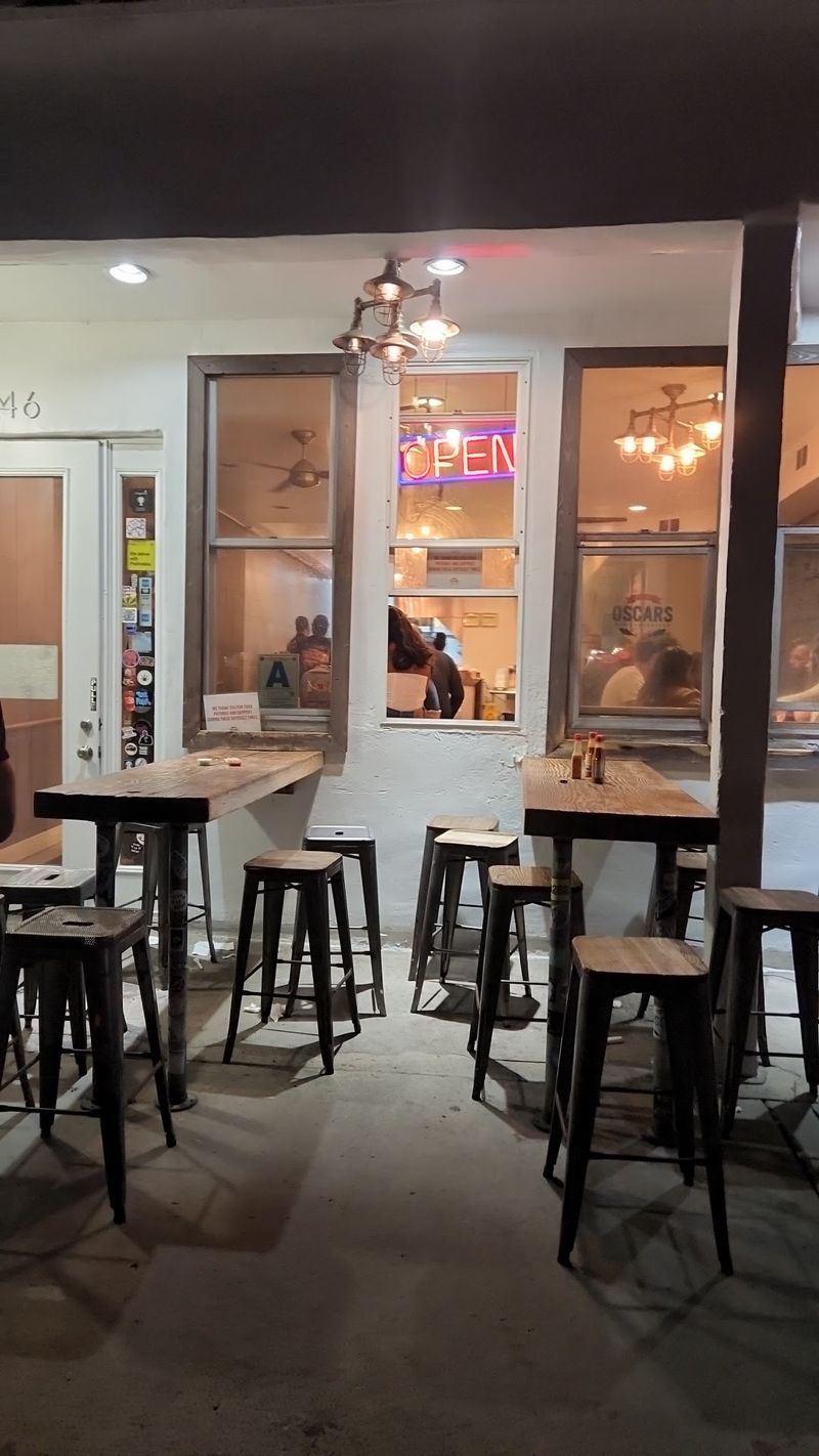 These California Beachside Taco Spots Are Easy To Miss But Hard To Forget - Decor Hint Oscar's Mexican Seafood (Pacific Beach)