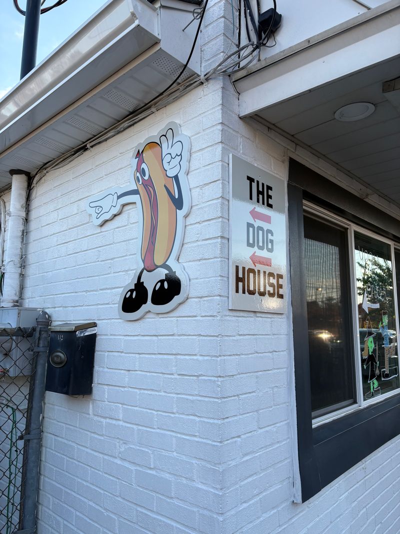 Georgia Hot Dog Joints That Surprise First-Timers Every Single Time - Decor Hint Dog Haus