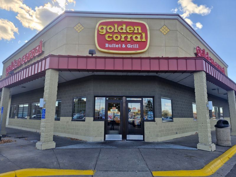 Golden Corral Buffet & Grill