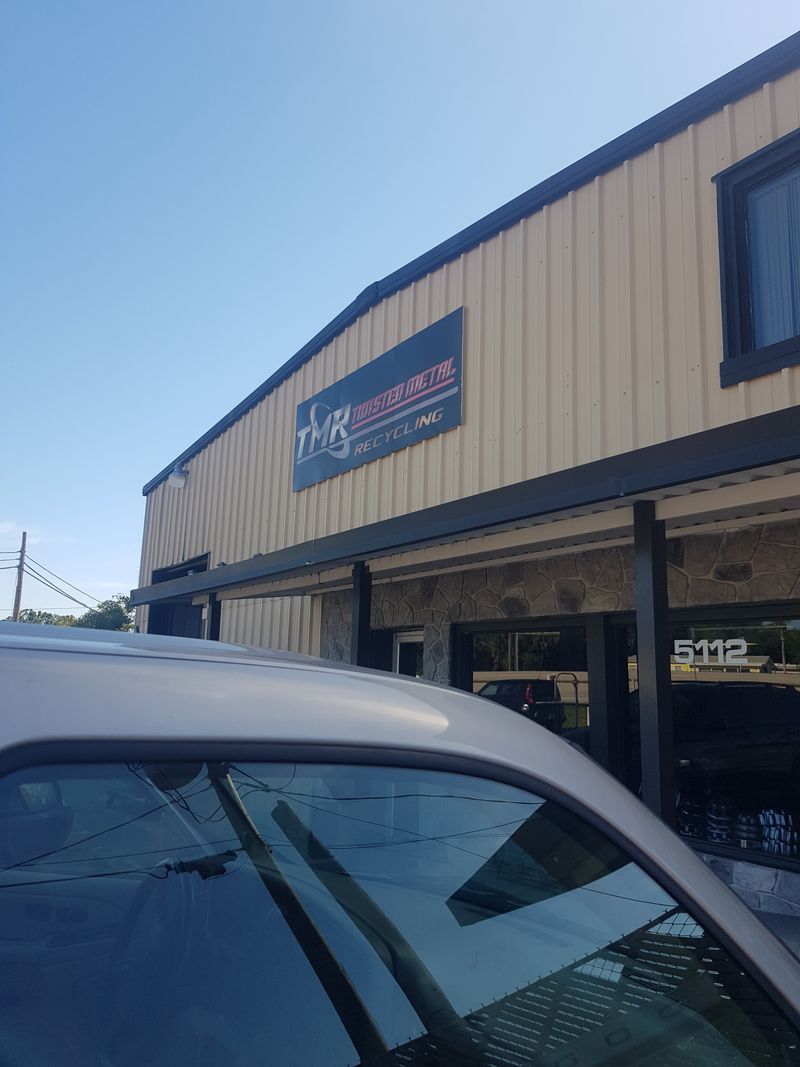 Georgia Hot Dog Joints That Surprise First-Timers Every Single Time - Decor Hint Twisted Dogs