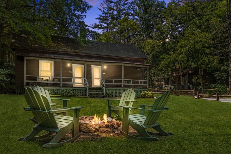 The Cabins at Healing Springs, Crumpler