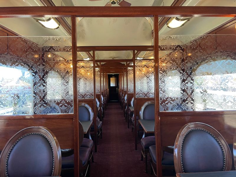 This California Wine Train Pairs Panoramic Views With Fine Dining - Decor Hint Historic Railcars Transport Guests to Another Era