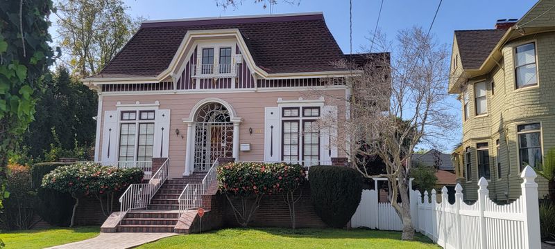 Six Distinct Victorian Styles Stand Side By Side