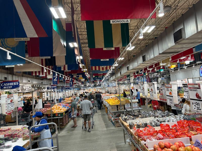 International Food Selection Spanning Six Continents