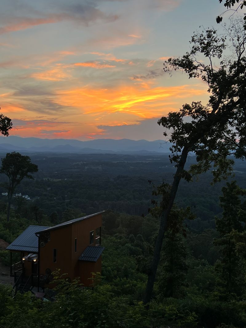 The Aerie Offers Sky-High Mountain Views