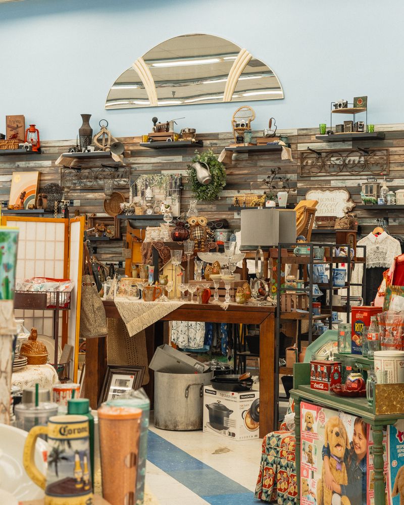 13 Massive California Thrift Stores That Treasure Hunters Say Take All Day To Explore - Decor Hint Mission Thrift (Bullard)