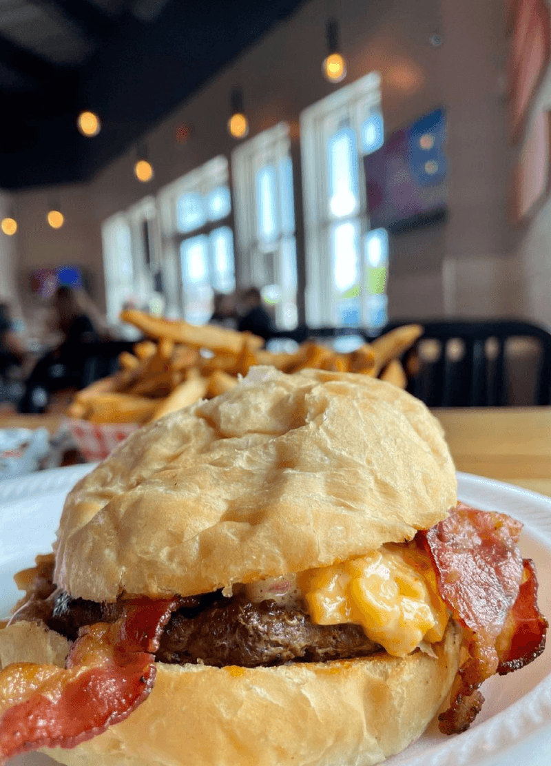 13 North Carolina Burger Spots You'll Wish You Tried Yesterday - Decor Hint Big Burger Spot, Greensboro