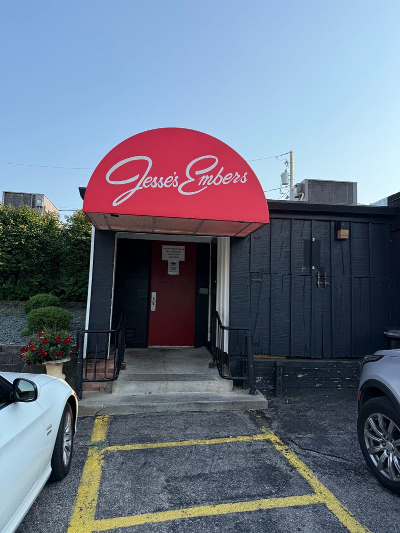 Iowa Steakhouses Tucked Away In Plain Sight Serving Exceptional Beef - Decor Hint Jesse's Embers