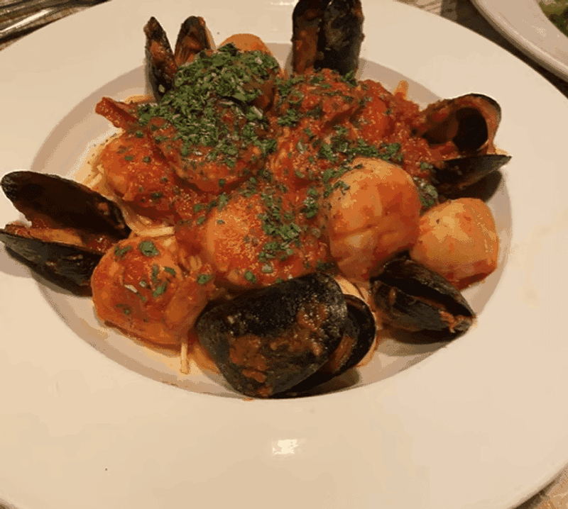 The 11 Illinois Italian Spots Locals Rarely Brag About But Always Visit - Decor Hint Sapori Trattoria