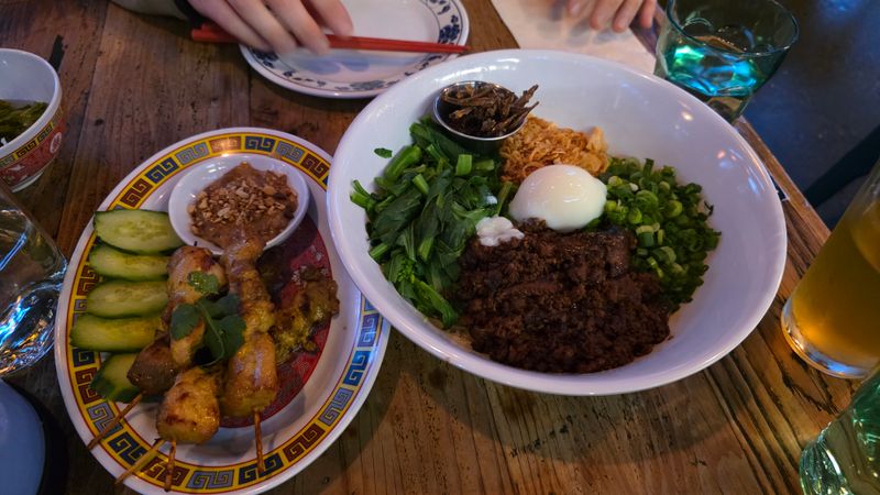 The Takeout Restaurants Seattle Can't Stop Talking About - Decor Hint Kedai Makan