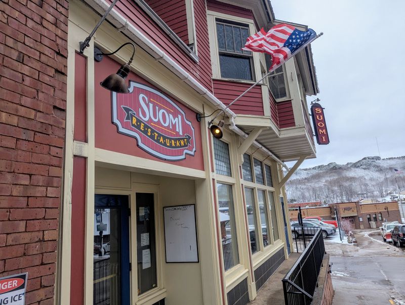 Suomi Home Bakery & Restaurant