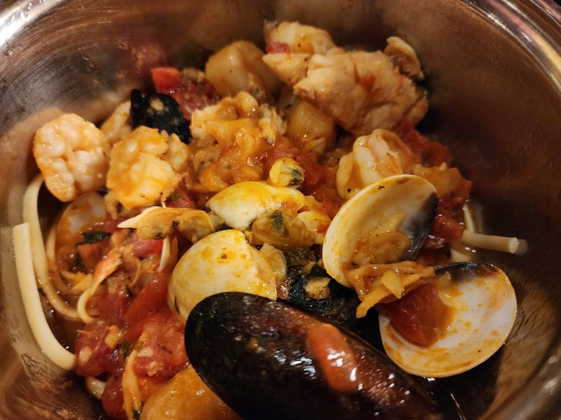 15 Reasons Provino's Italian Restaurant Proves Classic Spaghetti Never Goes Out Of Style In Georgia - Decor Hint Decades Of History Serving Georgia Communities