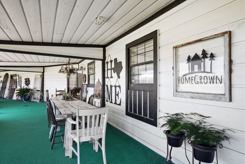 These 13 Georgia Restaurants Prove Some Traditions Should Never Change - Decor Hint Home Grown