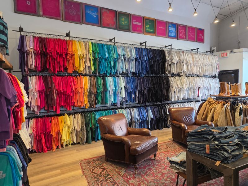 The Clothing Warehouse Is One Of Georgia's Best Thrift Finds - Decor Hint Spacious Shopping Environment