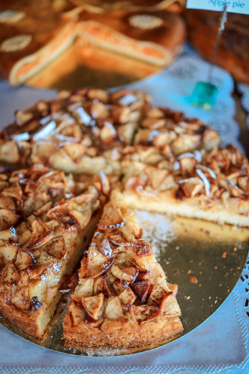 9 Washington Desserts That Turn Apples Into Autumn Magic - Decor Hint Skagit County Caramel Apple Pie