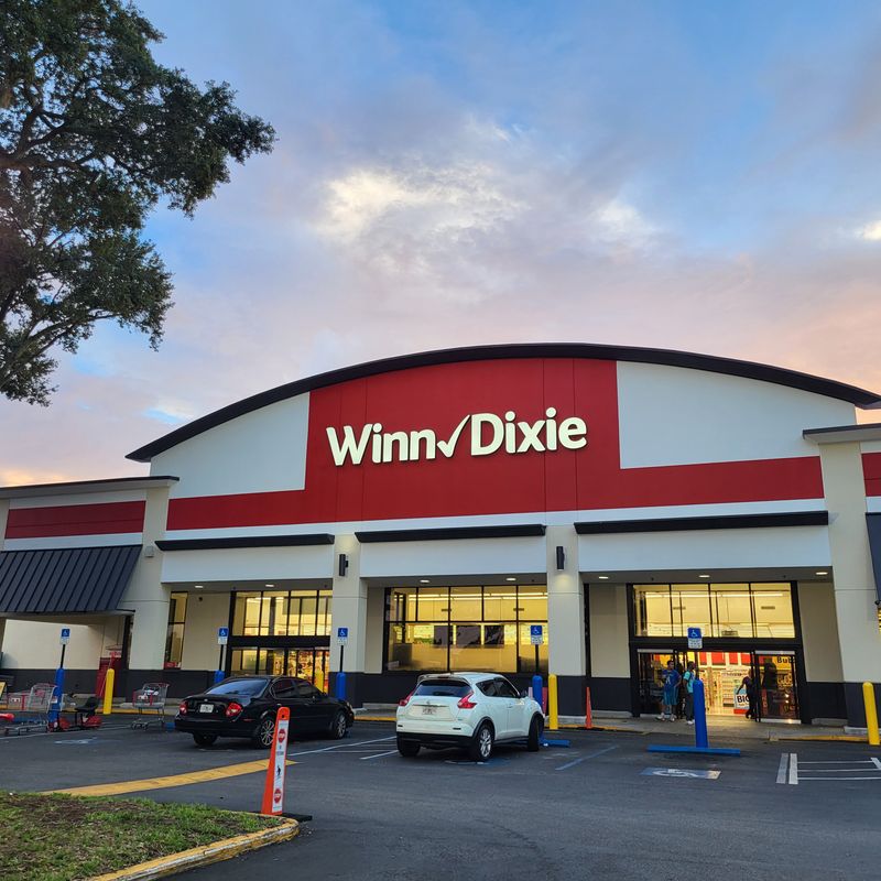 13 Florida Grocery Stores Locals Trust Most For Fresh Meat And Seafood - Decor Hint Winn-Dixie