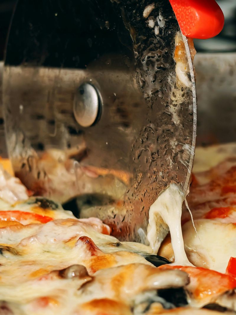 Pizza Culture: Fold It Or Fork It