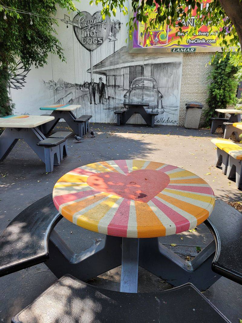 10 California Drive-Ins That Defined Generations That You Can Still Visit Today - Decor Hint Sonic Drive-In