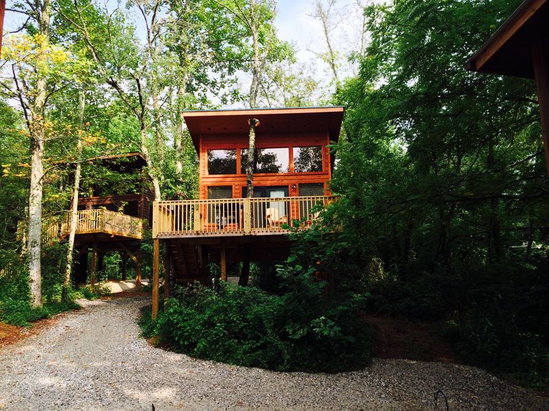 River's Edge Treehouse Resort, Robbinsville