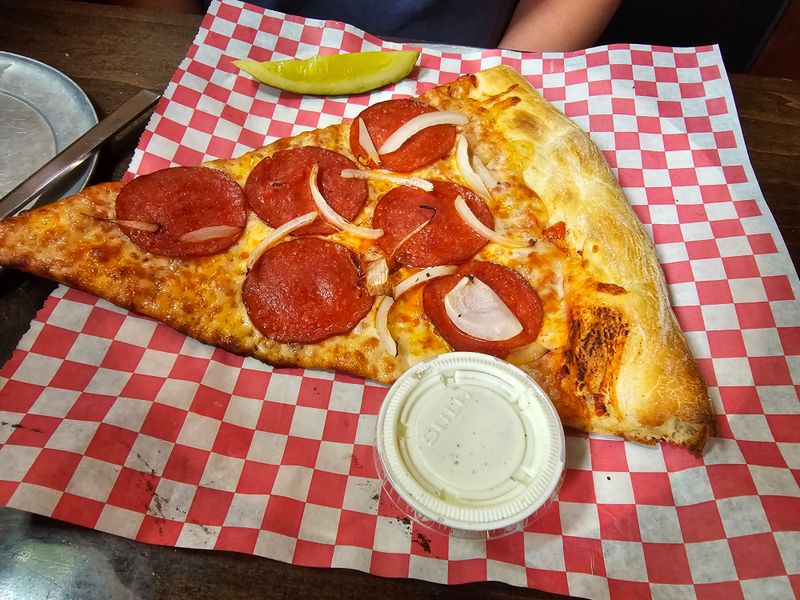 600 Degrees Pizzeria