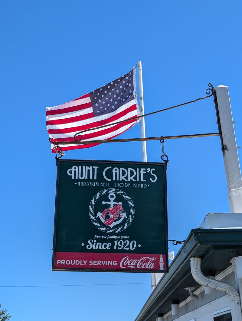 20 Local-Loved New England Seafood Shacks From Massachusetts And Beyond - Decor Hint Aunt Carrie's