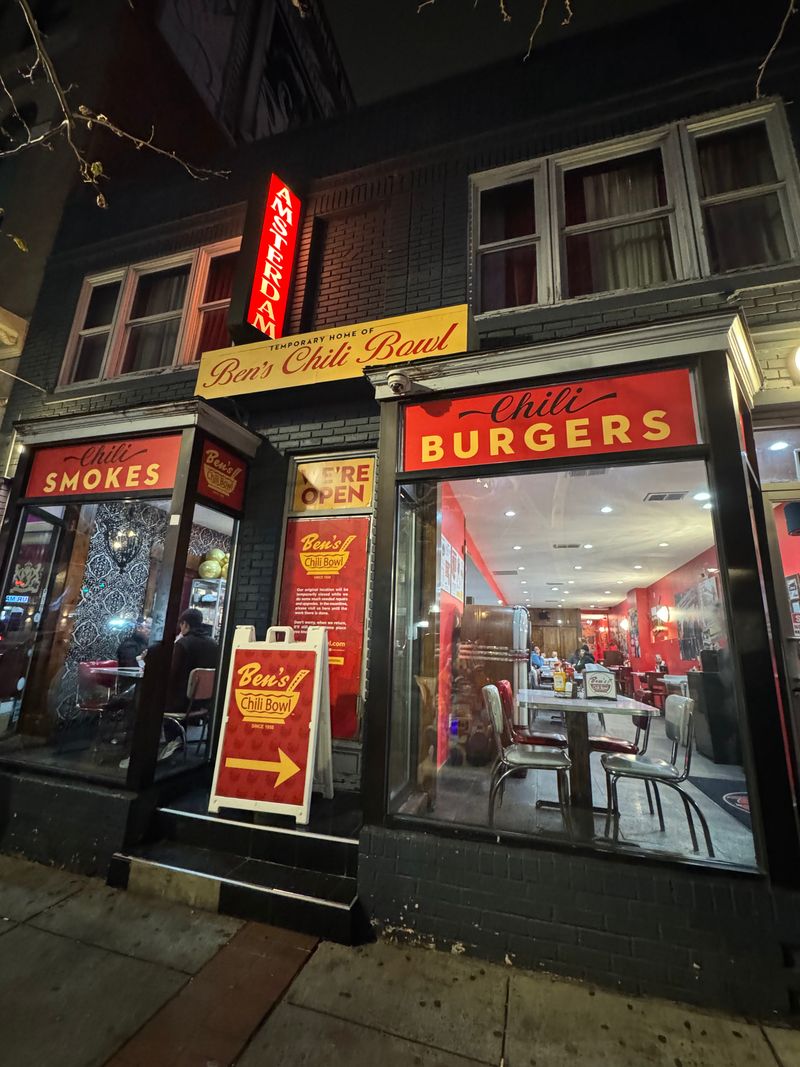 15 Georgia Hot Dog Joints That Still Do Things The Traditional Way - Decor Hint Ben's Chili Bowl