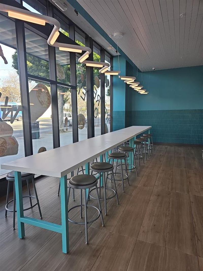 10 Well-Known Chicken Chains Across California And What Customers Appreciate About Them - Decor Hint California Chicken Cafe