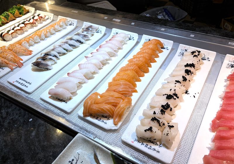 10 All-You-Can-Eat Seafood Buffets Colorado Locals Actually Trusts - Decor Hint Hiro Japanese Buffet
