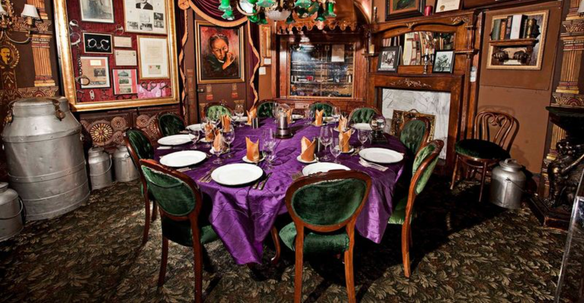 12 Wacky Restaurants In California Where Dining Is An Adventure - Decor Hint