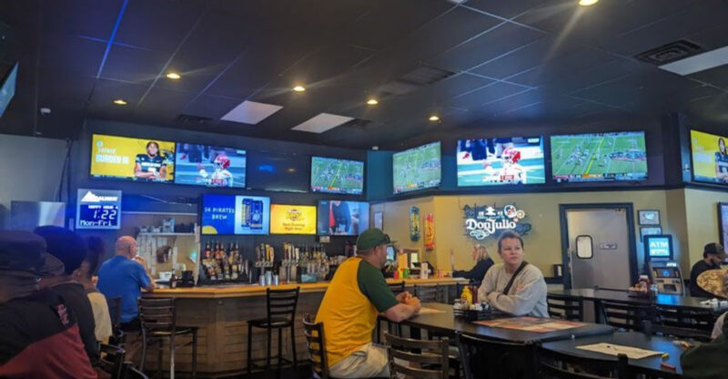 13 North Carolina Neighborhood Restaurants Locals Consider A Home Away From Home